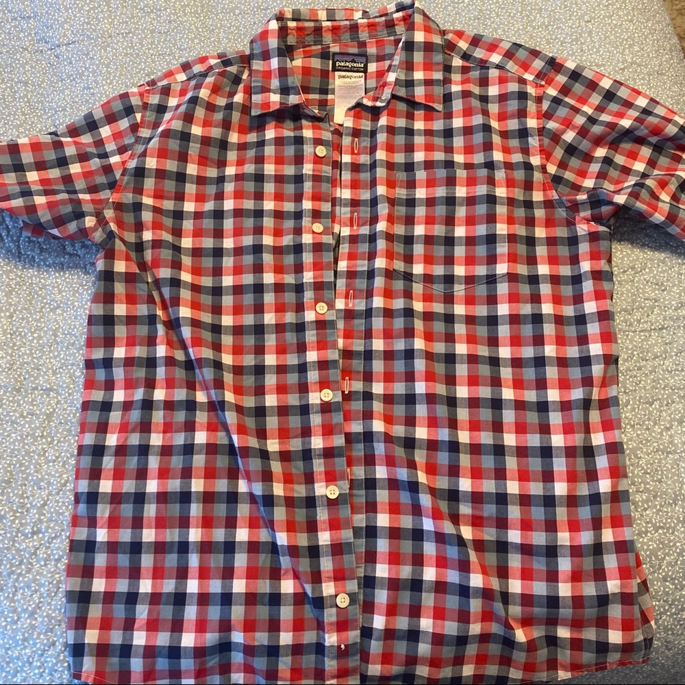 Men’s Patagonia Red & Blue Button a down